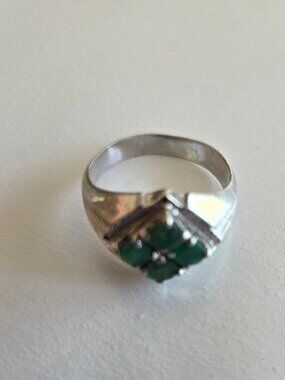 Vintage Green Stone Cluster Ring Size 7 Silver Tone Statement Fashion Jewelry